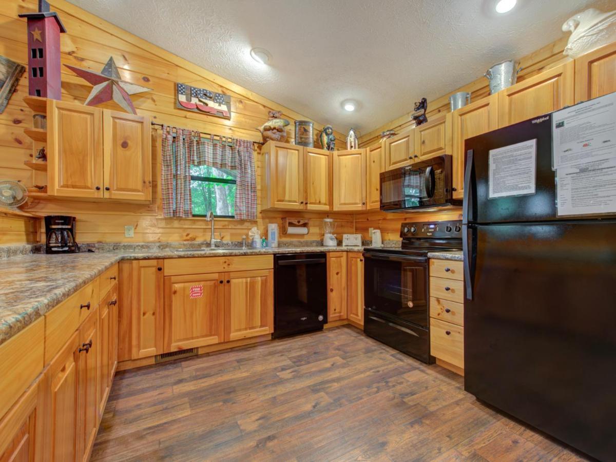 Great Expectations, 3 Bedrooms, Fireplace, Pool Table, Hot Tub, Sleeps 10 Gatlinburg Esterno foto