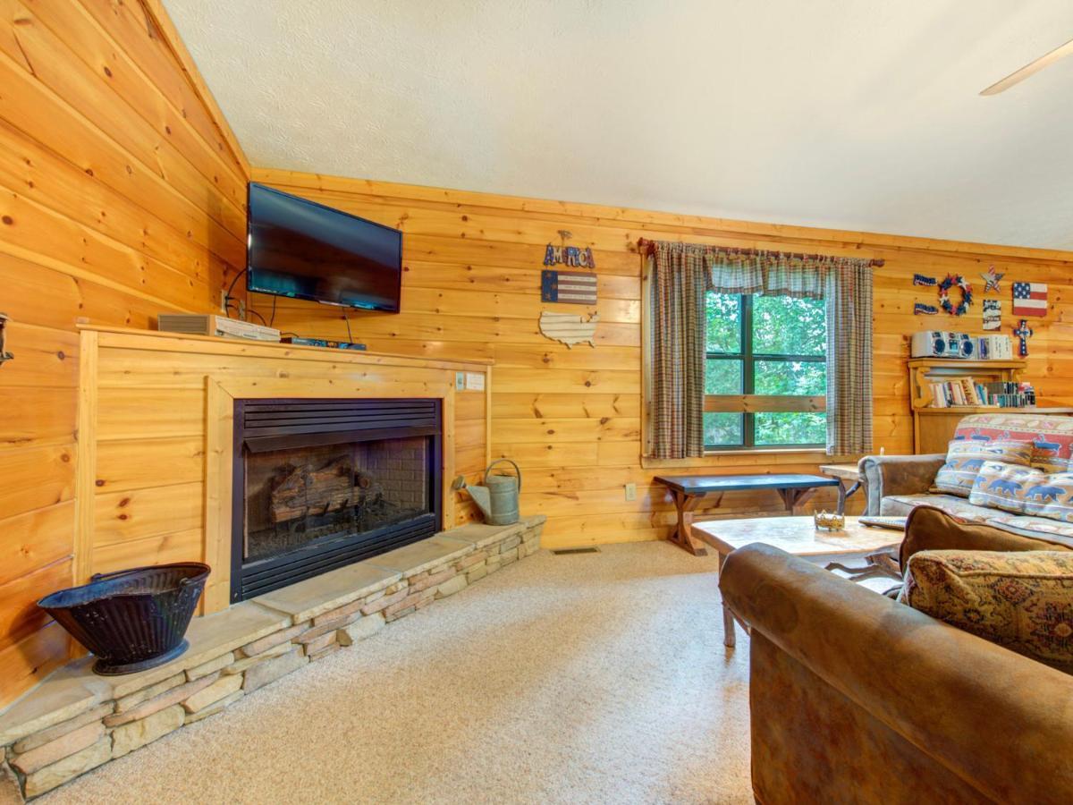 Great Expectations, 3 Bedrooms, Fireplace, Pool Table, Hot Tub, Sleeps 10 Gatlinburg Esterno foto