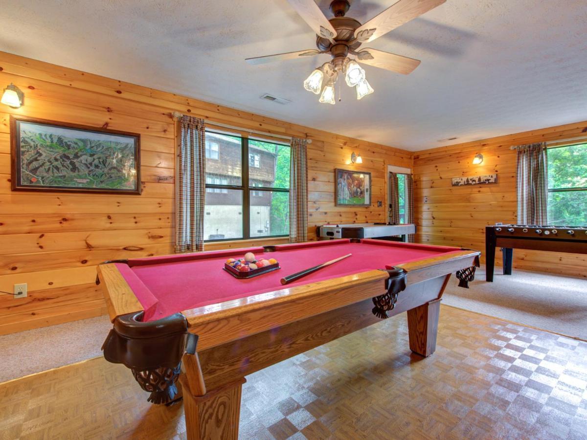 Great Expectations, 3 Bedrooms, Fireplace, Pool Table, Hot Tub, Sleeps 10 Gatlinburg Esterno foto